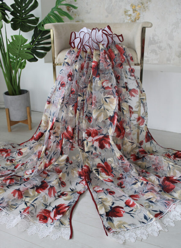Kész függöny Lynette fehér Piros rózsa minta 400x150cm