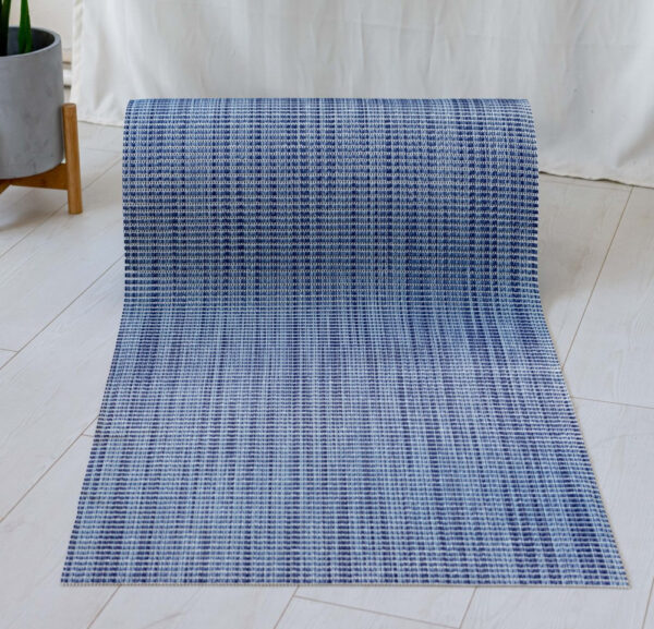 Fürdőszoba szőnyeg PVC kék csíkos 65cm széles