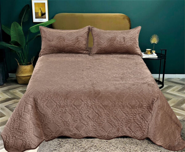 Velvet Barna ágytakaró szett 3db-os 220x240cm / 54x75cm párna huzat 2db