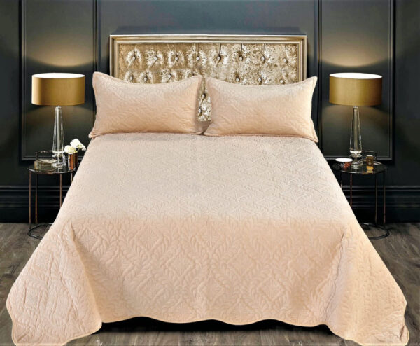 Velvet Krém ágytakaró szett 3db-os 220x240cm / 54x75cm párna huzat 2db