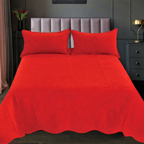 Velvet Piros ágytakaró szett 3db-os 220x240cm / 54x75cm párna huzat 2db